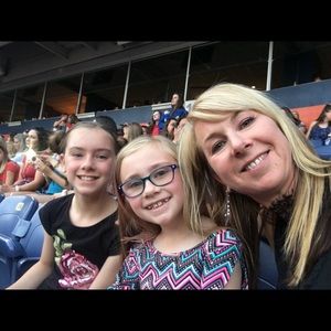 Meet your Posher, Erin